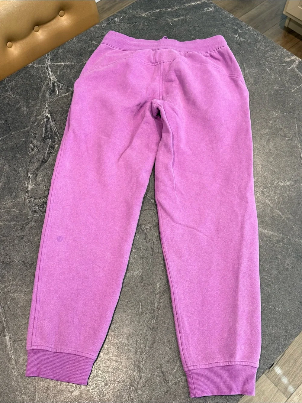 Lululemon scuba high rise sweatpant joggers size 6 purple